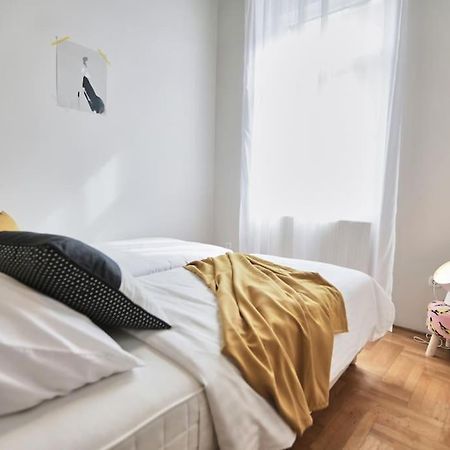 Unwind In Style W Sauna Dsgn 2Br Home Budapeszt Zewnętrze zdjęcie