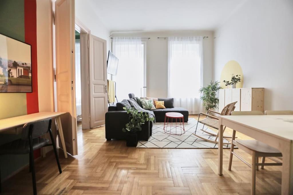 Unwind In Style W Sauna Dsgn 2Br Home Budapeszt Zewnętrze zdjęcie