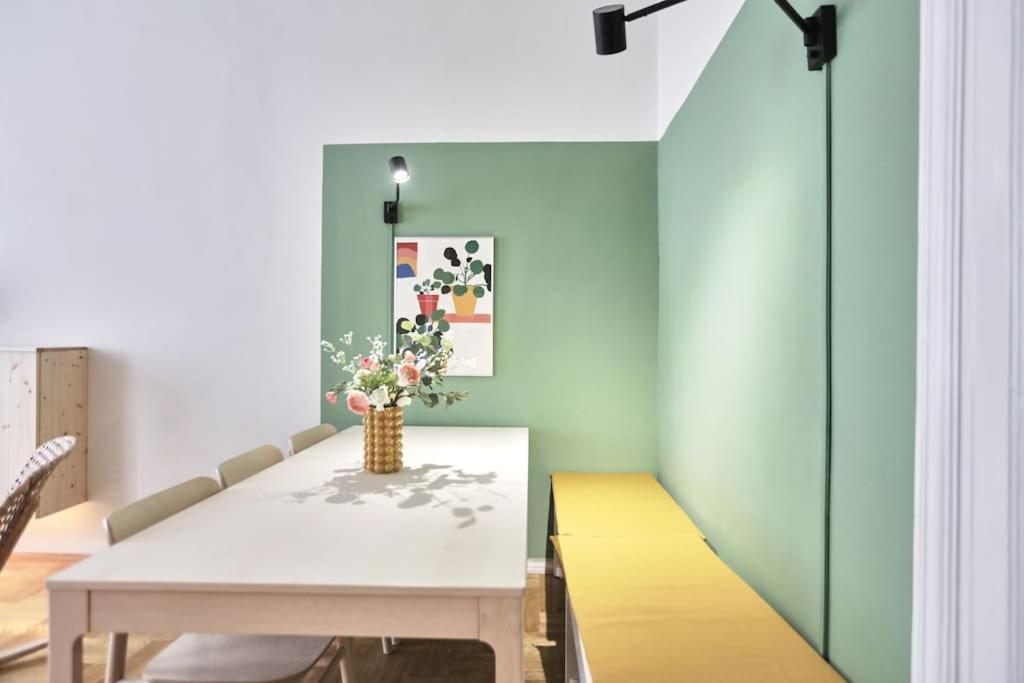 Unwind In Style W Sauna Dsgn 2Br Home Budapeszt Zewnętrze zdjęcie