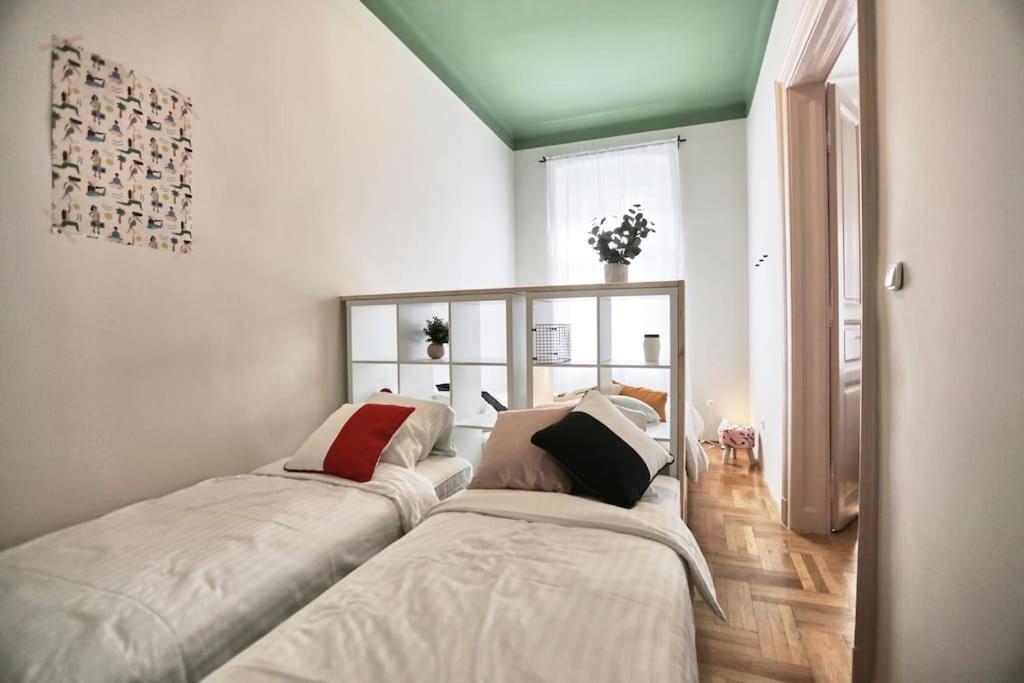 Unwind In Style W Sauna Dsgn 2Br Home Budapeszt Zewnętrze zdjęcie