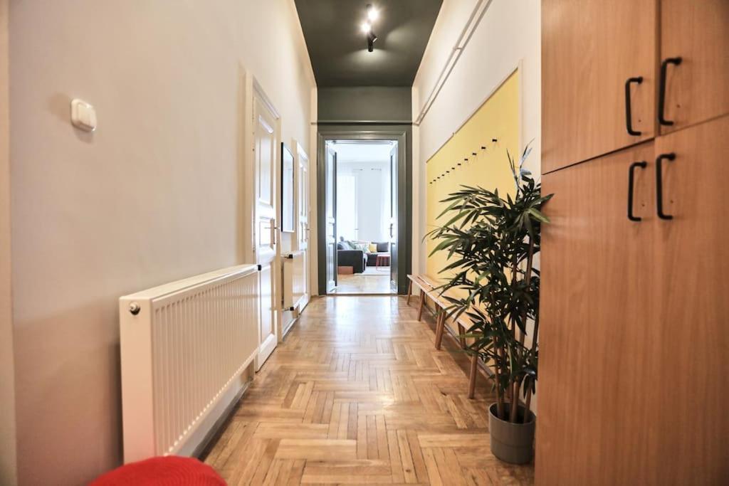 Unwind In Style W Sauna Dsgn 2Br Home Budapeszt Zewnętrze zdjęcie