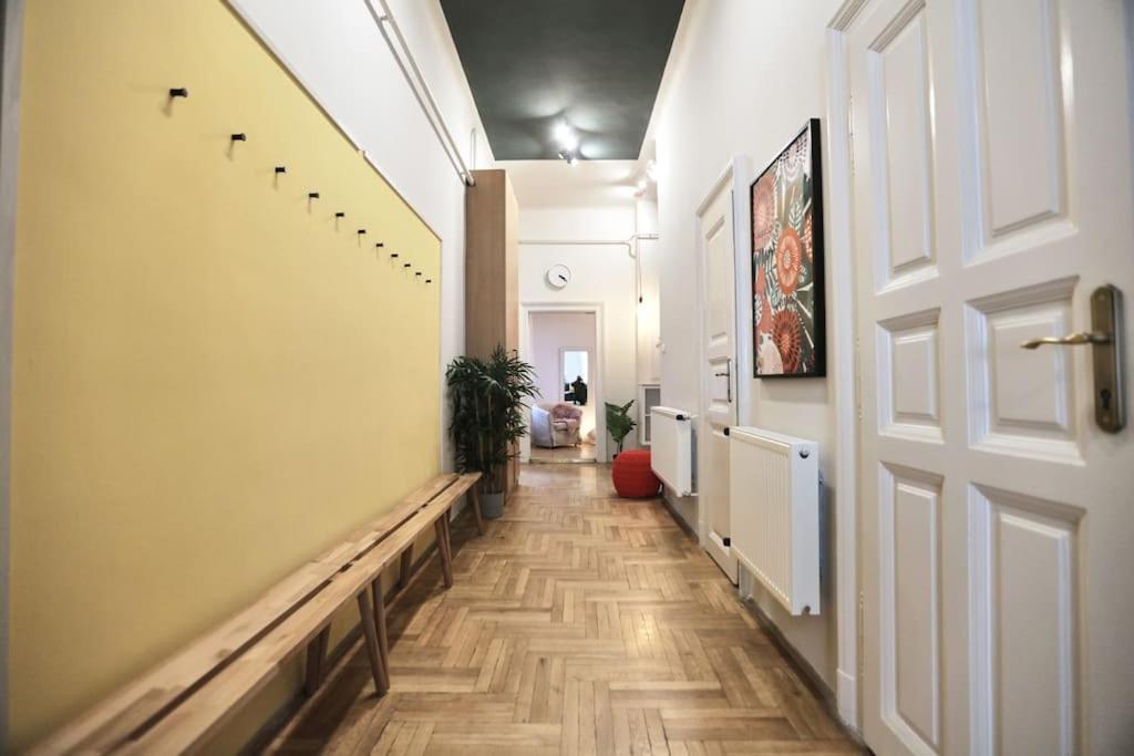 Unwind In Style W Sauna Dsgn 2Br Home Budapeszt Zewnętrze zdjęcie